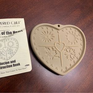 Pampered Chef Gardens Of The Heart Cookie Mold Stoneware 1996 Made In USA